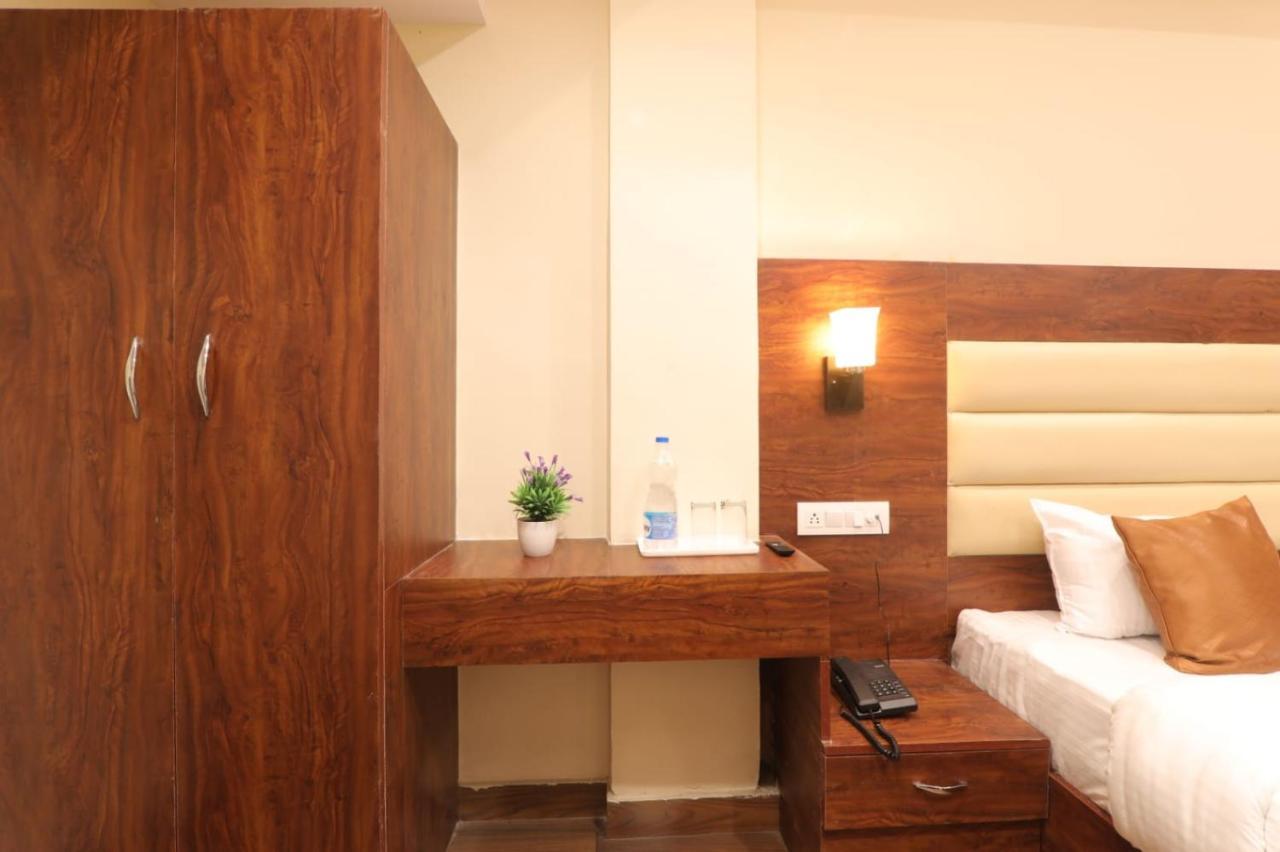 לקנאו Hotel Blueark מראה חיצוני תמונה